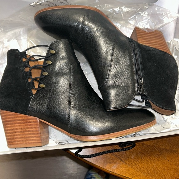 Aldo Shoes - Aldo Montasico Leather/Suede Bootie